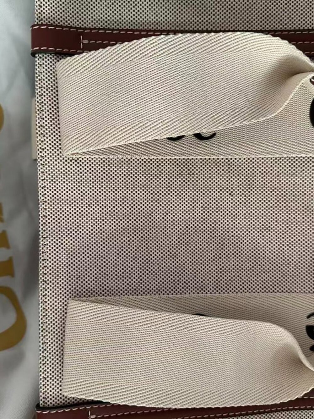 Chloé Woody Medium Tote Bag - Picture 5 of 8